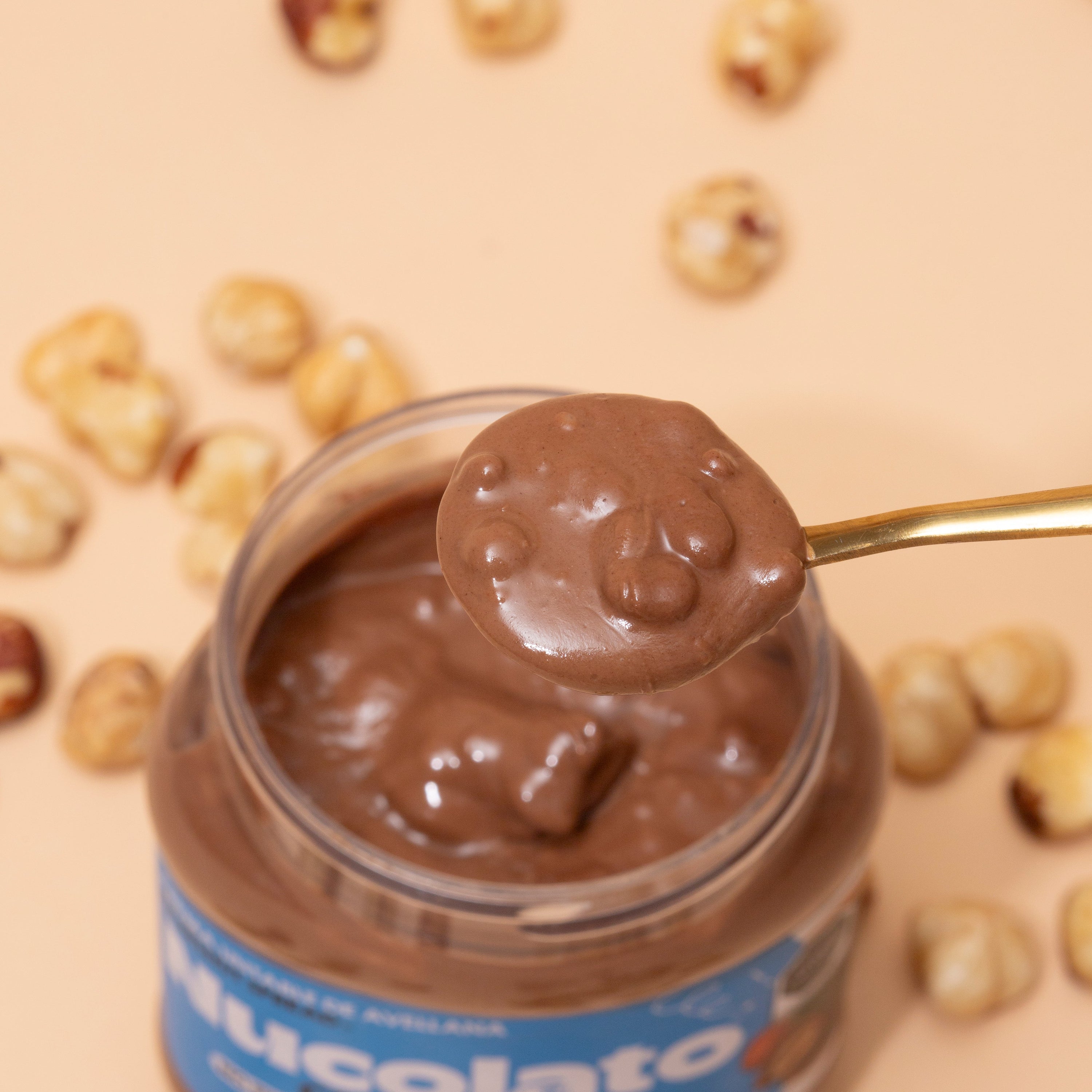 Crema de avellanas crujiente